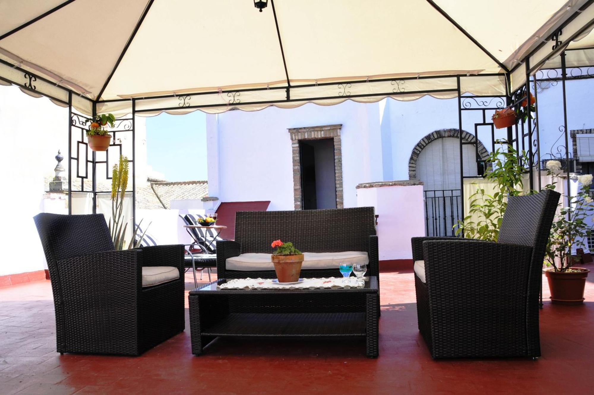Pension La Montorena Sevilla Bagian luar foto