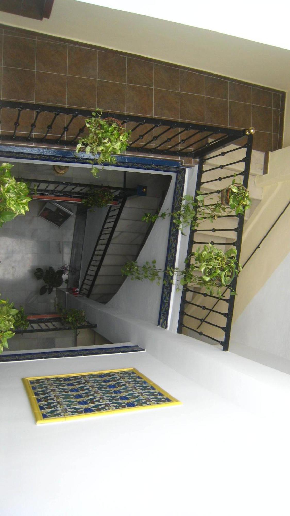 Pension La Montorena Sevilla Bagian luar foto