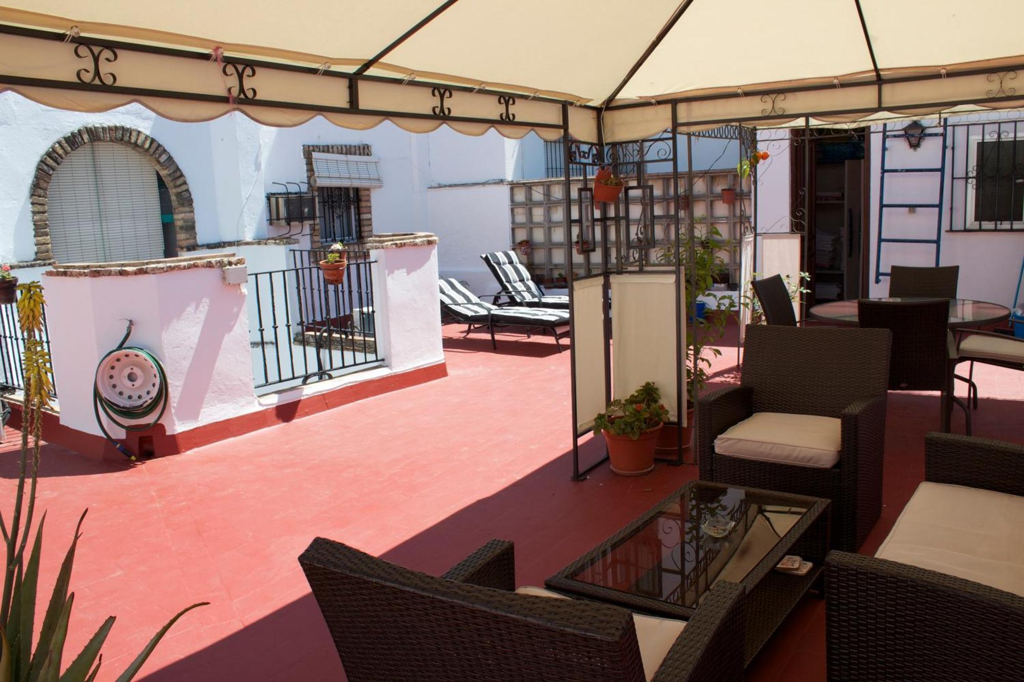 Pension La Montorena Sevilla Bagian luar foto